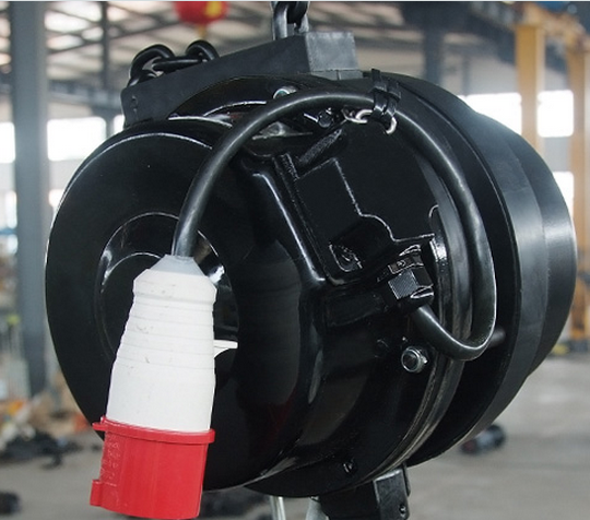 舞臺電動葫蘆控制箱的保養(yǎng)
